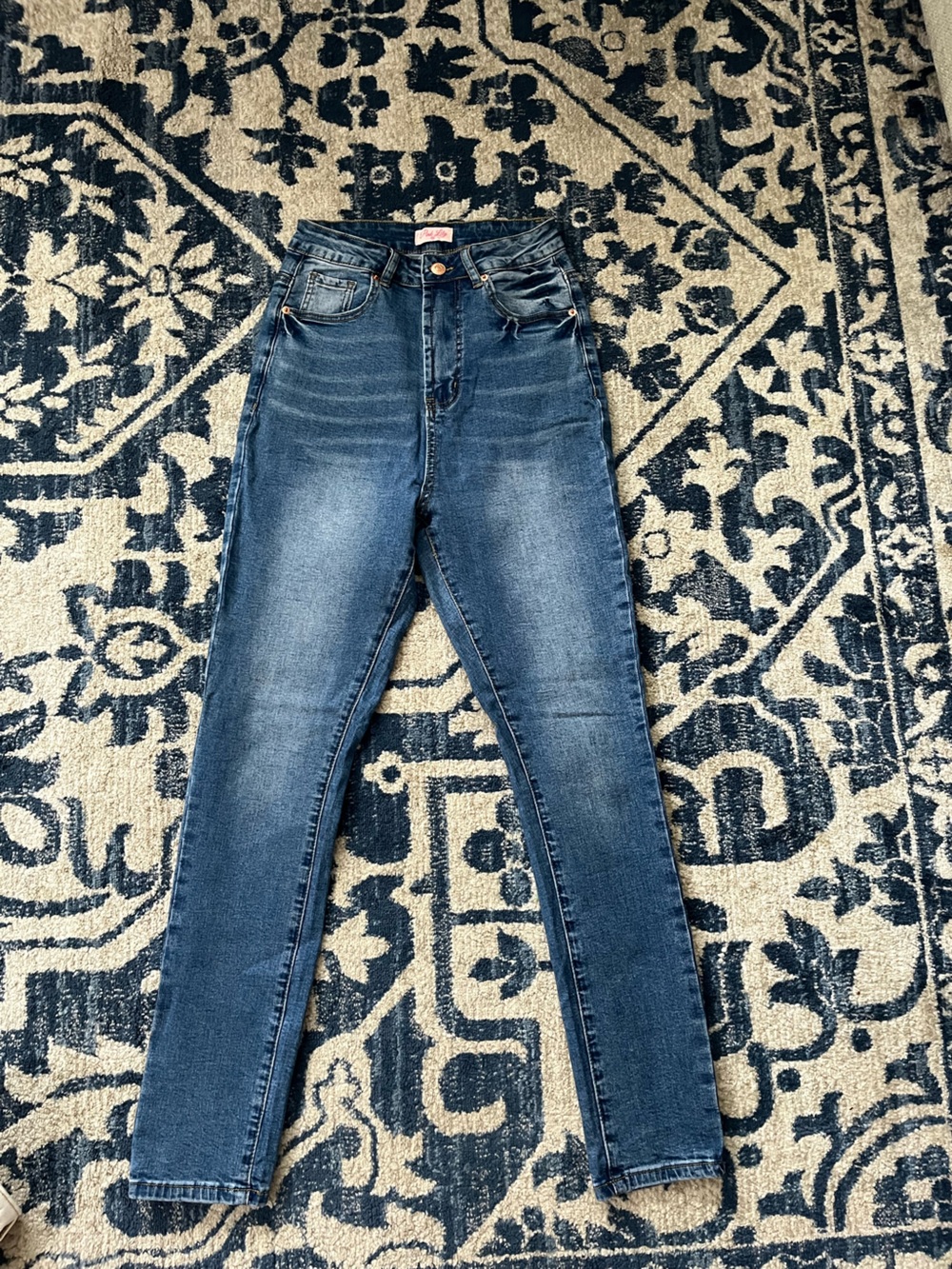 Pink Lily Women's Skinny Jeans - Medium Blue Wash